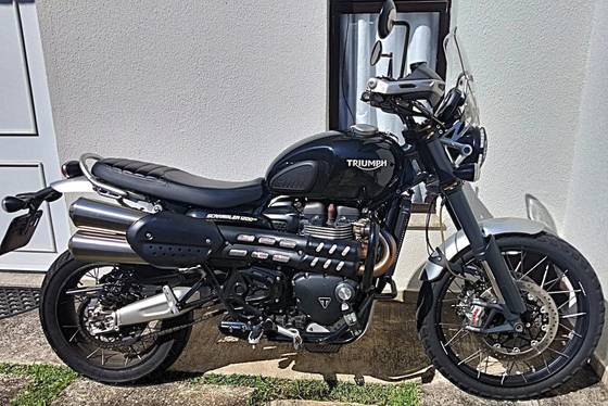 TRIUMPH BONNEVILLE SCRAMBLER 1200 XE 